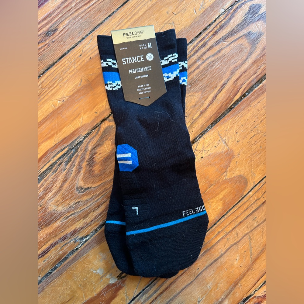 NWT: Feel 360 black socks